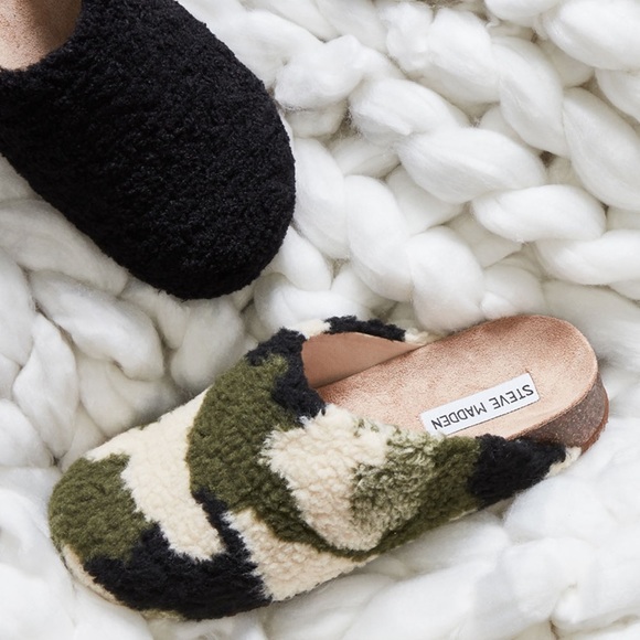 Steve Madden | Shoes | Steve Madden Vesa Slip On | Poshmark